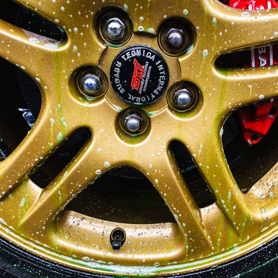 Alien Magic Venom Non-acidic wheel cleaner