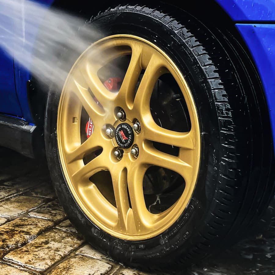 Alien Magic Venom Non-acidic wheel cleaner
