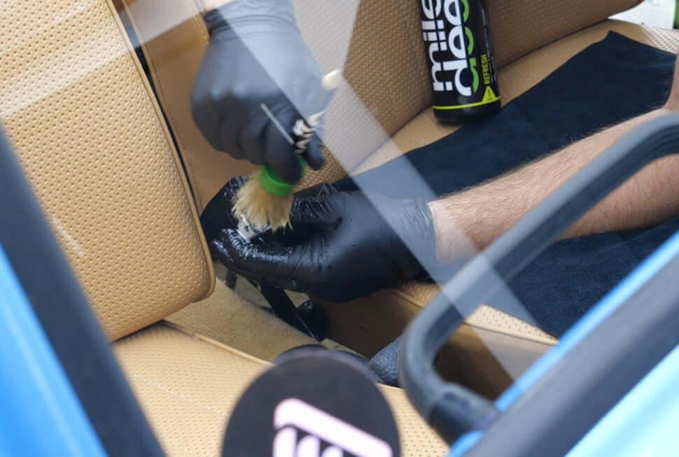 Mile Deep - Refresh Anti-Viral & Anti-Bacterial Cleaner 500ml