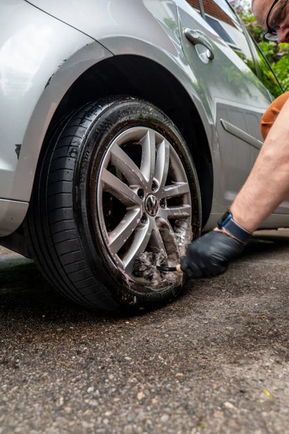 ValetPRO | Long Reach Wheel Brush (BRU37)